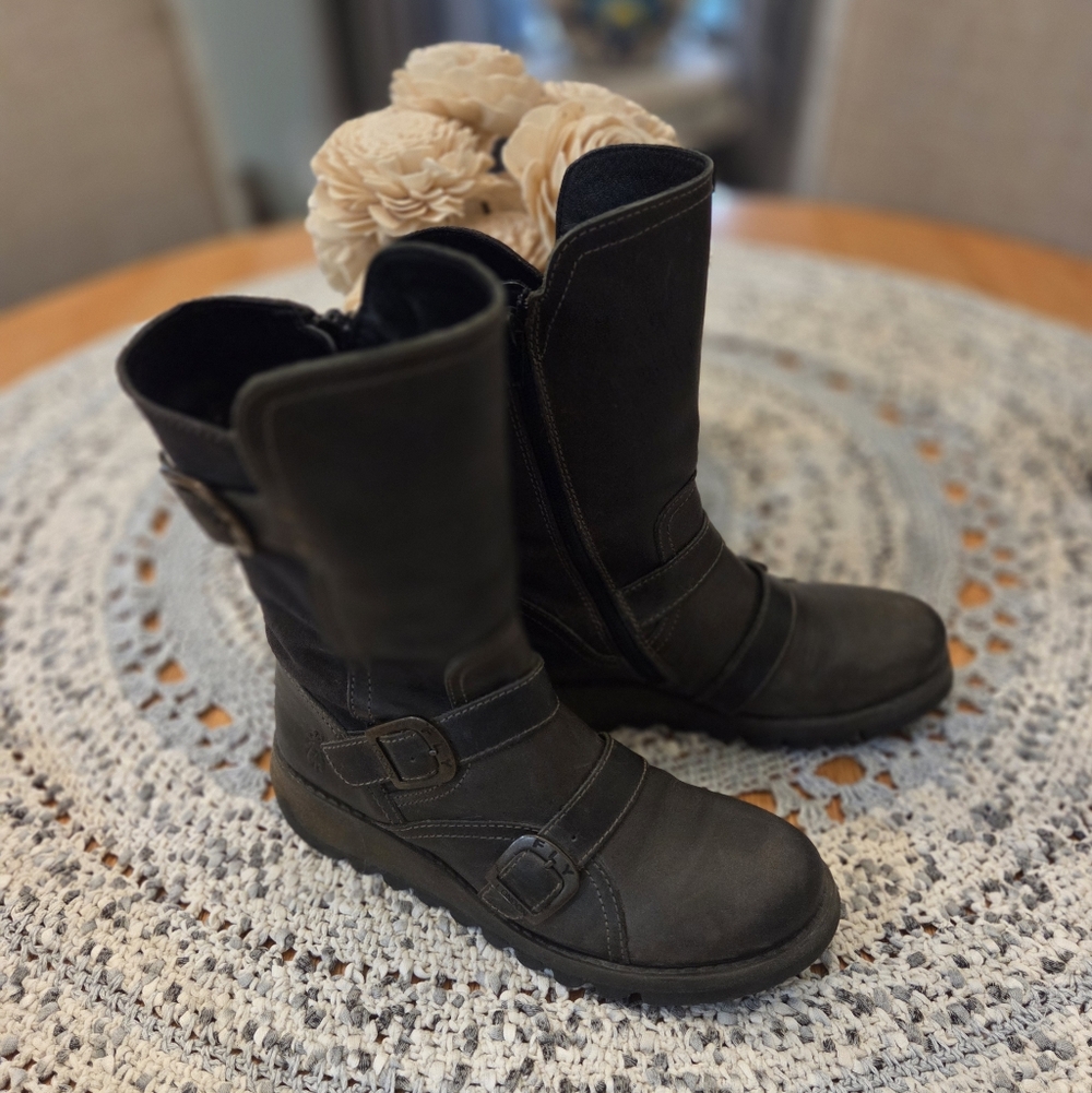 Womens Mid Calf Boots - Picture 3 of 12